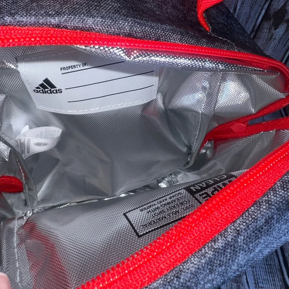 Adidas Insulated Lunch Bag Front Zip Pocket,‎ Clip Handle Dark Gray & Red NEW!